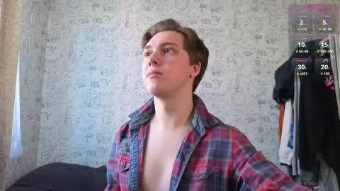 Snapshot of hot_boy_oscar chatting on September 25, 11:14 am Oscar  online show from September 25, 11:14 am