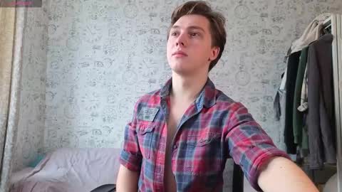 Snapshot of hot_boy_oscar chatting on October 10, 11:09 am Oscar  online show from October 10, 11:09 am