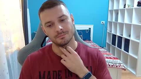 hot_cap_77 online show from December 14, 3:28 pm