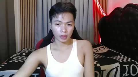 Snapshot of hot_chanie chatting on February 8, 2:15 am chan chan online show from February 8, 2:15 am