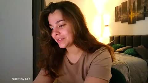 Snapshot of hot_chill__ chatting on June 9, 5:02 pm LiluCaroline online show from June 9, 5:02 pm