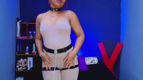 Snapshot of hot_chocolate_4u chatting on February 10, 6:24 pm hot chocolate 4u online show from February 10, 6:24 pm