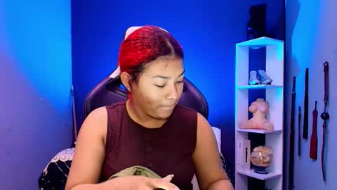 Snapshot of hot_chocolate_4u chatting on September 12, 12:05 pm hot chocolate 4u online show from September 12, 12:05 pm
