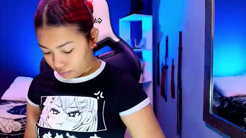 Snapshot of hot_chocolate_4u chatting on September 16, 11:44 am hot chocolate 4u online show from September 16, 11:44 am
