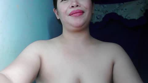 Snapshot of hot_clit28 chatting on March 1, 3:53 am ana online show from March 1, 3:53 am