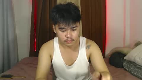 hot_emmanuel online show from May 10, 11:32 pm