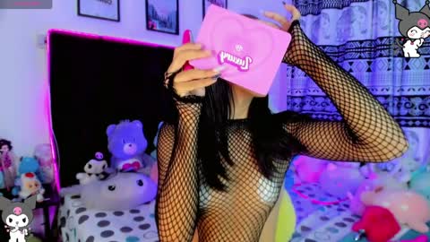 Snapshot of hot_eyes16 chatting on April 8, 7:19 am Valens online show from April 8, 7:19 am