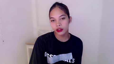 Snapshot of hot_falling_devilxx chatting on December 18, 10:30 am online show from December 18, 10:30 am