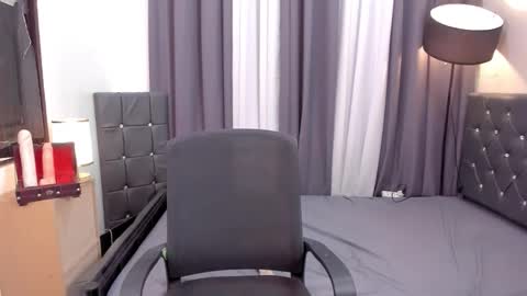 Snapshot of hot_fucking_lee chatting on February 9, 12:09 pm kelly lee online show from February 9, 12:09 pm