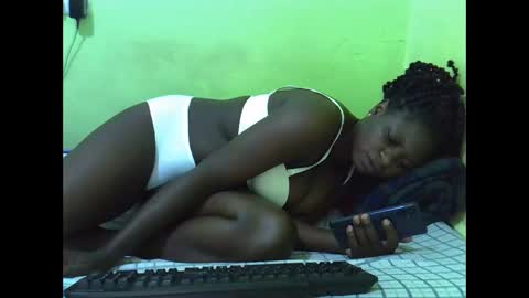 Snapshot of hot_girlly chatting on October 10, 6:45 am hot_girlly online show from October 10, 6:45 am