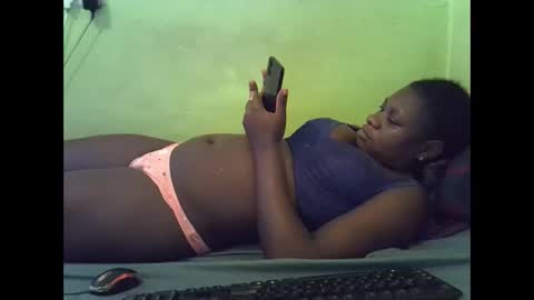 Snapshot of hot_girlly chatting on November 13, 2:38 pm hot_girlly online show from November 13, 2:38 pm