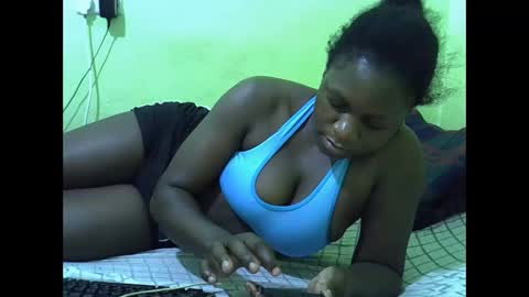 Snapshot of hot_girlly chatting on November 28, 5:59 pm hot_girlly online show from November 28, 5:59 pm
