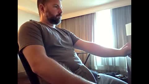 hot_hubby69 online show from September 30, 9:53 pm