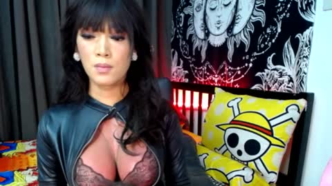 Jessica Cumshow FOLLOW ME online show from March 25, 10:05 pm