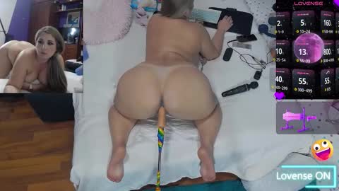 Snapshot of hot_jessica_tyler chatting on October 25, 5:19 pm Jessica Tyler online show from October 25, 5:19 pm