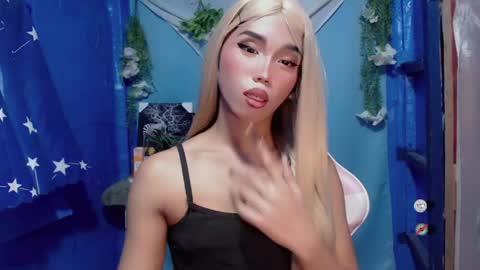 Khianna online show from April 14, 10:16 pm