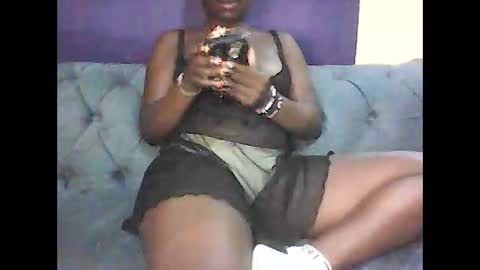 hot_latifah online show from March 13, 10:44 am