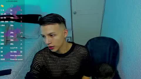 Snapshot of hot_latin_temptation chatting on May 23, 1:44 am Alejandro online show from May 23, 1:44 am
