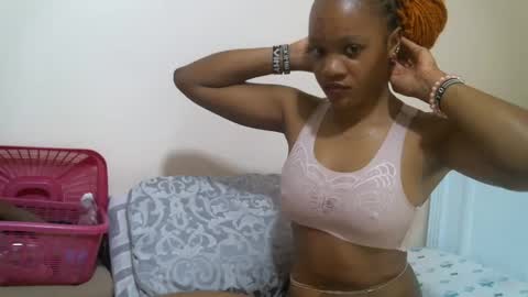 Snapshot of hot_liser chatting on January 18, 12:04 pm liser online show from January 18, 12:04 pm