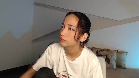 Snapshot of hot_little_bunny chatting on October 8, 10:29 pm Alana online show from October 8, 10:29 pm