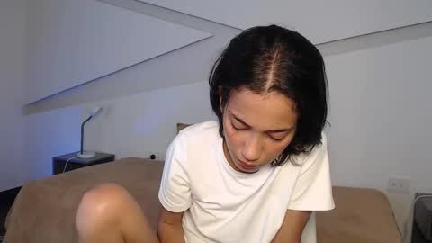 Snapshot of hot_little_bunny chatting on October 15, 9:15 pm Alana online show from October 15, 9:15 pm