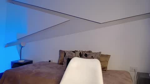 Snapshot of hot_little_bunny chatting on November 7, 9:48 pm Alana online show from November 7, 9:48 pm