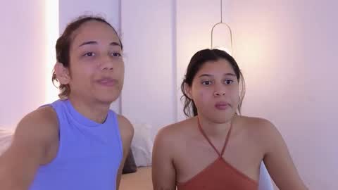 Snapshot of hot_little_bunny chatting on November 13, 9:25 pm Alana online show from November 13, 9:25 pm