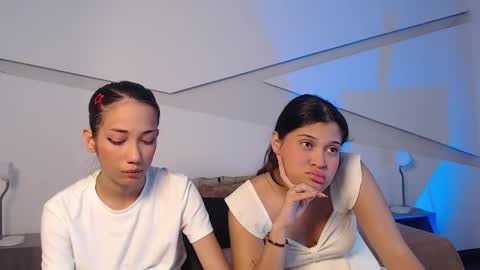 Snapshot of hot_little_bunny chatting on January 12, 8:58 pm Alana online show from January 12, 8:58 pm