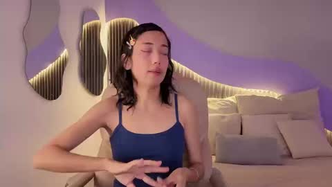 Snapshot of hot_little_bunny chatting on February 3, 8:36 pm Alana online show from February 3, 8:36 pm