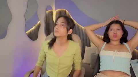 Snapshot of hot_little_bunny chatting on February 26, 10:20 pm Alana online show from February 26, 10:20 pm