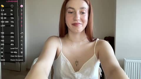 Snapshot of hot_lliinns chatting on December 22, 9:50 am Lina online show from December 22, 9:50 am