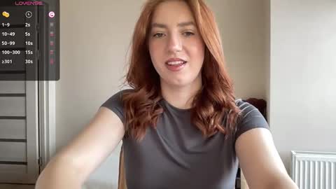 Snapshot of hot_lliinns chatting on February 13, 12:01 pm Lina online show from February 13, 12:01 pm