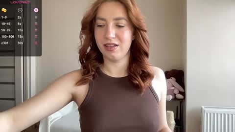 Snapshot of hot_lliinns chatting on February 15, 9:52 am Lina online show from February 15, 9:52 am