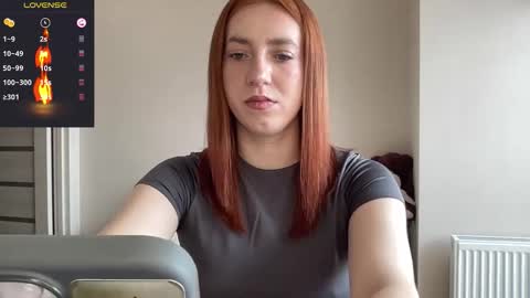 Snapshot of hot_lliinns chatting on February 25, 9:19 am Lina online show from February 25, 9:19 am