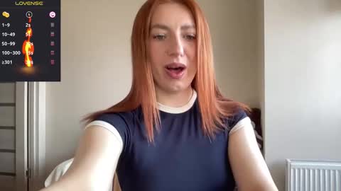 Snapshot of hot_lliinns chatting on March 2, 8:21 am Lina online show from March 2, 8:21 am