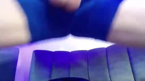 angel online show from April 18, 10:32 pm