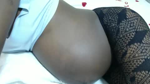 Snapshot of hot_marrie chatting on February 3, 12:25 pm Marrie online show from February 3, 12:25 pm