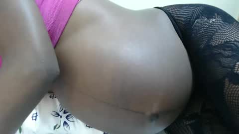 Snapshot of hot_marrie chatting on February 5, 7:29 am Marrie online show from February 5, 7:29 am