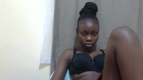 hot_melanie1 online show from May 12, 7:16 am