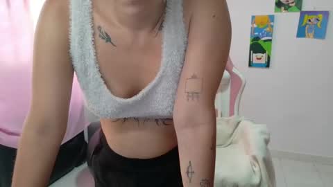 Mia online show from March 19, 3:49 pm