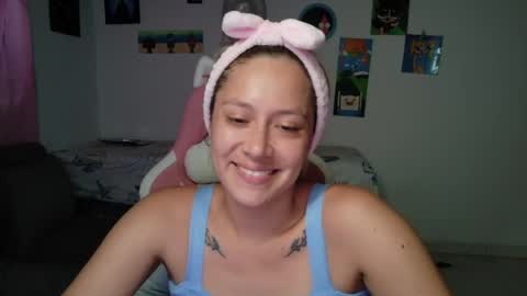 Mia online show from May 28, 10:29 pm