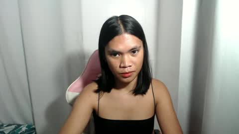 Snapshot of hot_pauline chatting on June 14, 2:24 am hot_pauline online show from June 14, 2:24 am