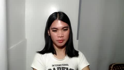 hot_pauline online show from August 9, 2:35 am
