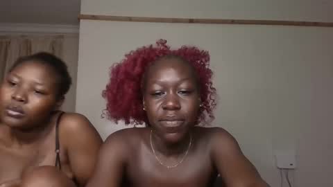 Snapshot of hot_petite1 chatting on February 17, 11:29 am Hot petite online show from February 17, 11:29 am