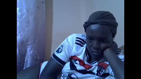 Snapshot of hot_raylah chatting on January 17, 11:04 am RAYLAH online show from January 17, 11:04 am