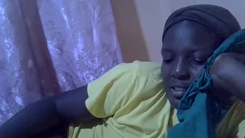 Snapshot of hot_raylah chatting on January 31, 7:34 pm RAYLAH online show from January 31, 7:34 pm