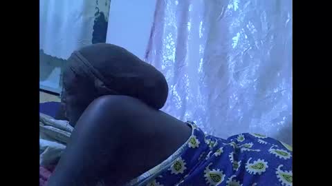 Snapshot of hot_raylah chatting on February 11, 8:03 pm RAYLAH online show from February 11, 8:03 pm