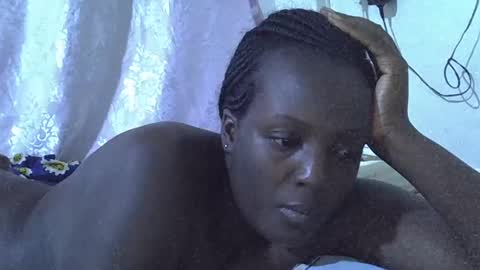 Snapshot of hot_raylah chatting on February 20, 1:46 am RAYLAH online show from February 20, 1:46 am