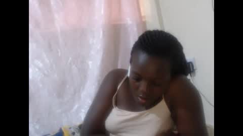 Snapshot of hot_raylah chatting on February 25, 4:44 am RAYLAH online show from February 25, 4:44 am