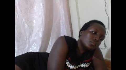 RAYLAH online show from March 5, 5:31 pm